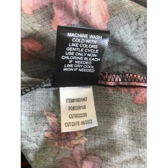 TORRID Long Sleeve Tunic Top Size 1 Button Up Shirred Bodice Black Bright Floral - Picture 8 of 8